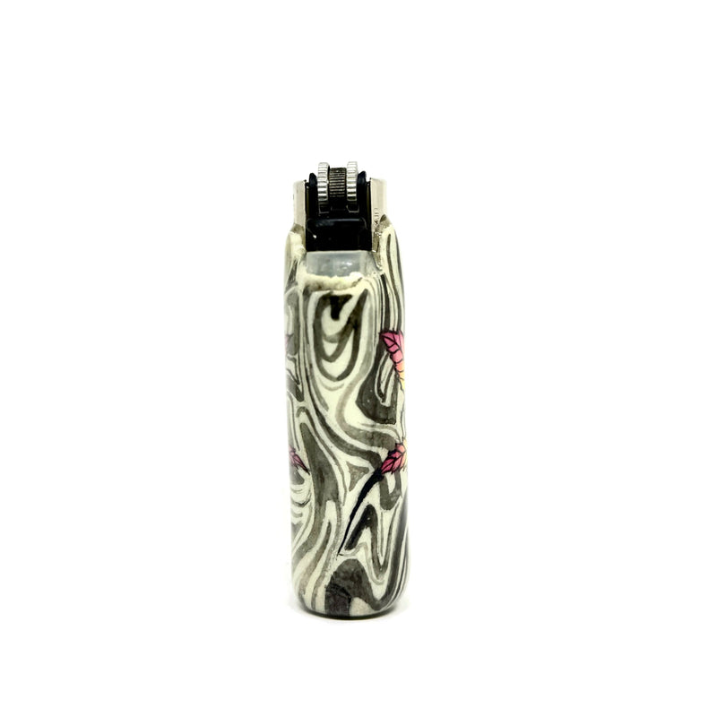 Load image into Gallery viewer, Buy The Glow Leaf Lighter | Slimjim India
