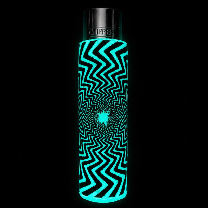 Load image into Gallery viewer, Buy Ubuntu - Illusion Glow Clipper Lighter | Slimjim India
