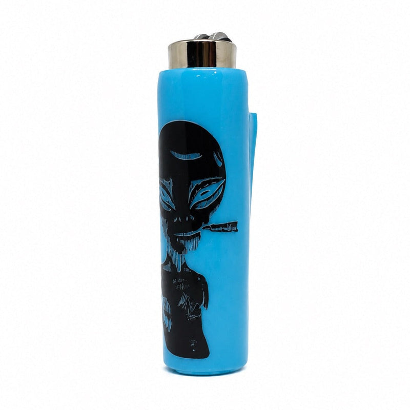 Load image into Gallery viewer, Buy Ubuntu - Smoking Alien Glow Clipper LIGHTER | Slimjim India
