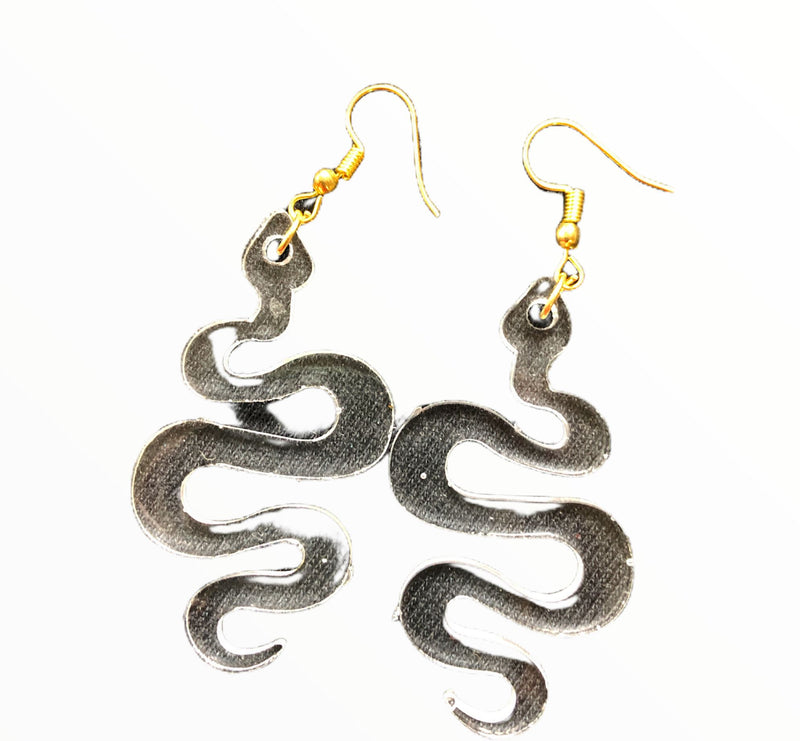 Load image into Gallery viewer, The Serpent - Resin Earrings earrings Jabra Junction Clear Snake 
